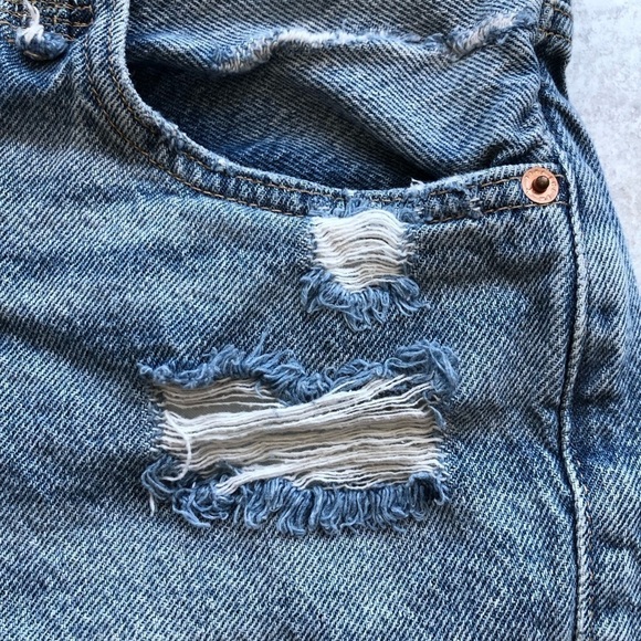 We The Free Button Fly Distresses Jean Shorts Size 27 - Picture 5 of 11